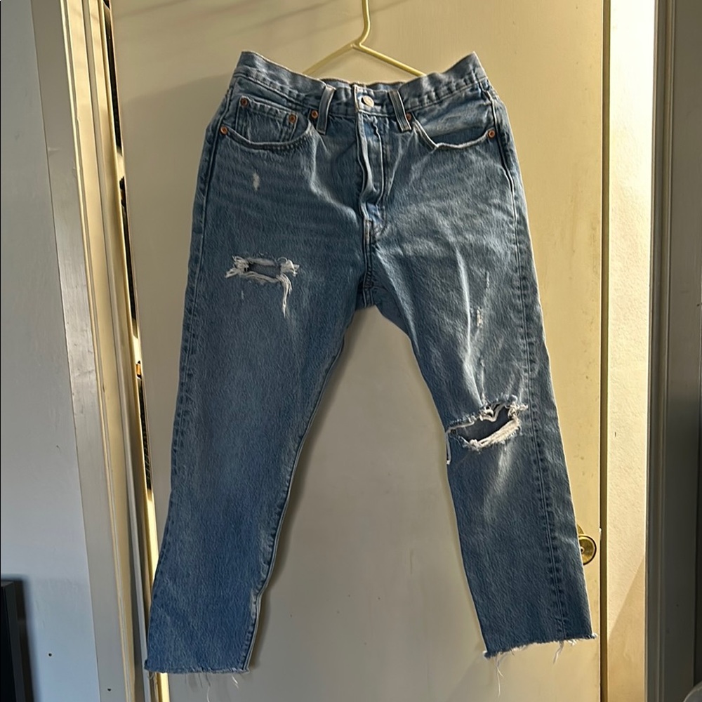 LEVI’S 501 button fly Distressed Blue Denim Jeans